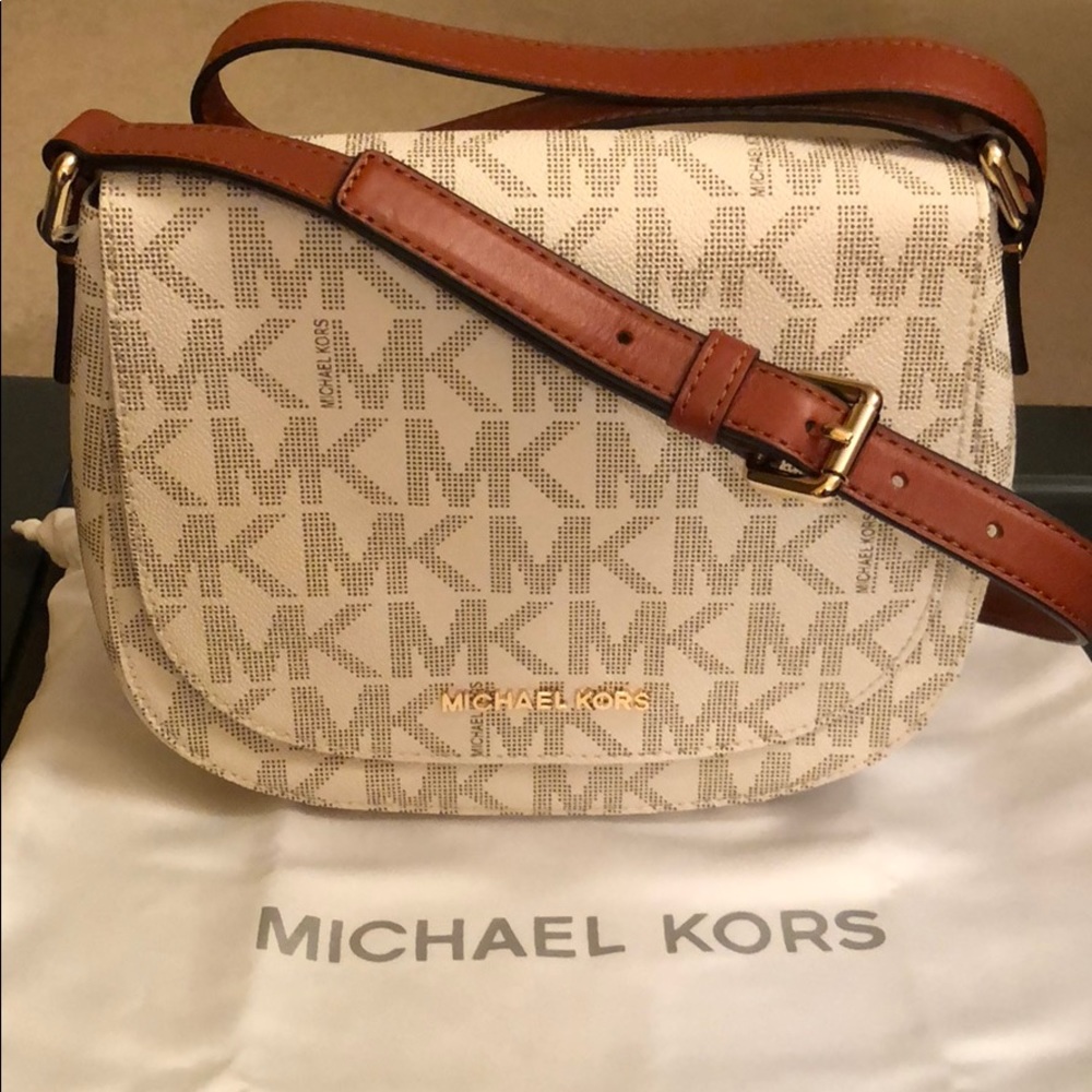 Michael Kors pocketbook